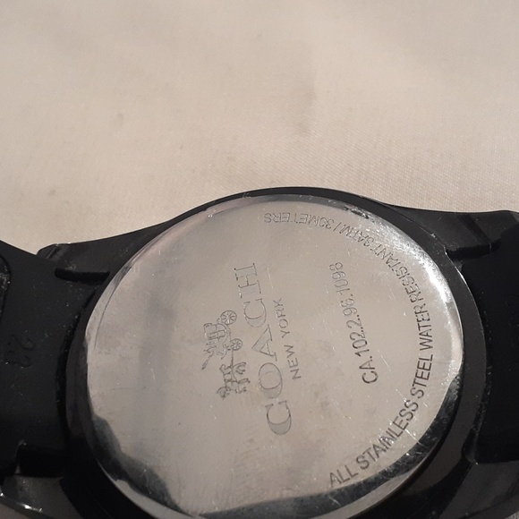 NICE COACH MENS WATCH - Picture 5 of 8